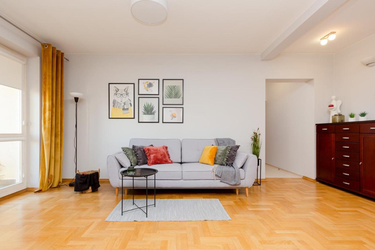 Mokotow Apartment Bluszczanska By Noclegi Renters Warszawa Eksteriør bilde