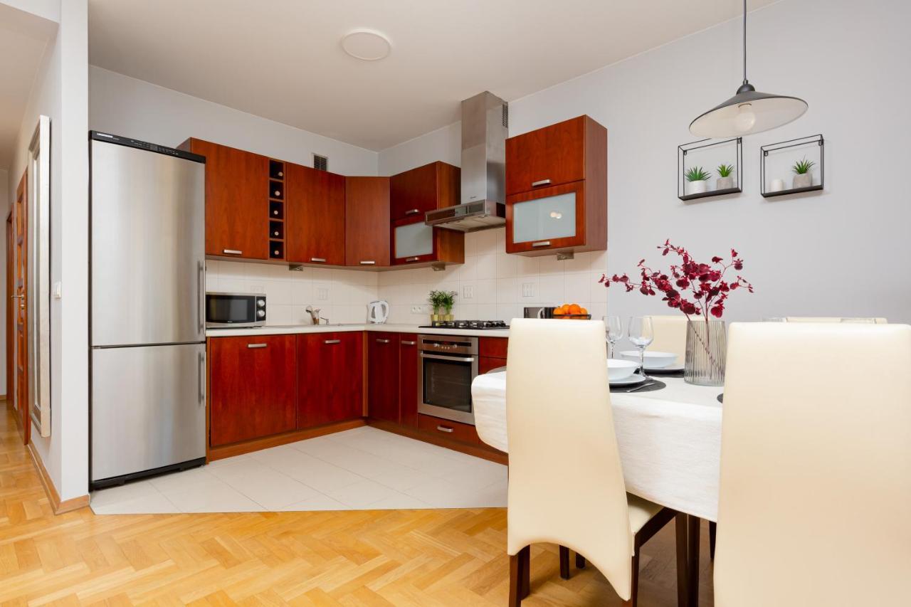 Mokotow Apartment Bluszczanska By Noclegi Renters Warszawa Eksteriør bilde